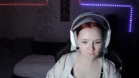 Lisa Backler online show from September 2025 04:40:02 PM