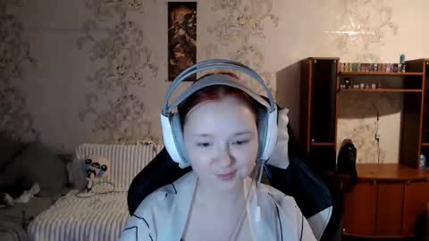 Lisa Backler online show from September 2025 03:11:02 PM