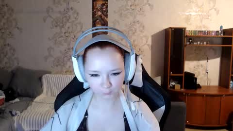 Lisa Backler online show from September 2025 04:18:01 PM