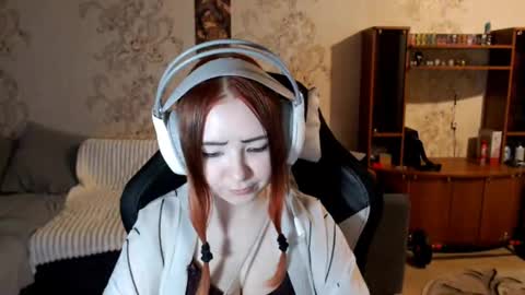 Lisa Backler online show from September 2025 04:19:02 PM