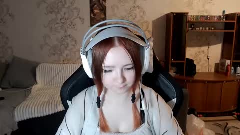 Lisa Backler online show from September 2025 04:21:02 PM