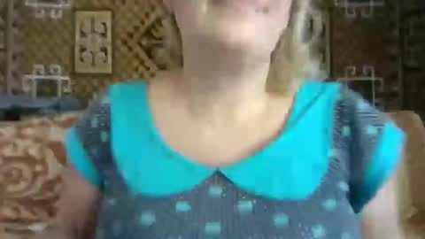 Snapshot of karilina_hi chatting on December 2024 12:33:02 PM Karilina Hi online show from December 2024 12:33:02 PM