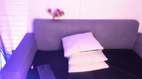 Kari online show from November 2025 11:32:02 AM