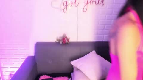 Kari online show from November 2025 11:42:01 AM