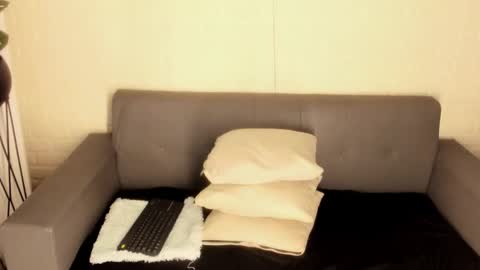 Kari online show from December 2025 11:17:02 AM