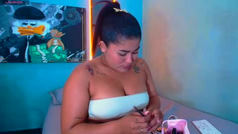 Snapshot of karina_milf1 chatting on March 2026 11:49:01 AM karina_milf1 online show from March 2026 11:49:01 AM