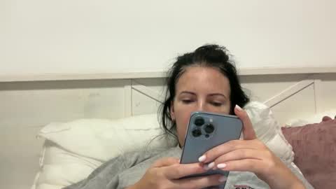 Karina online show from December 2024 03:04:01 PM
