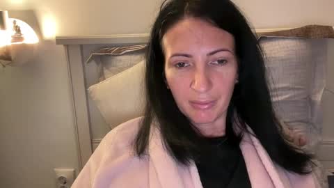 Karina online show from December 2024 04:50:01 PM