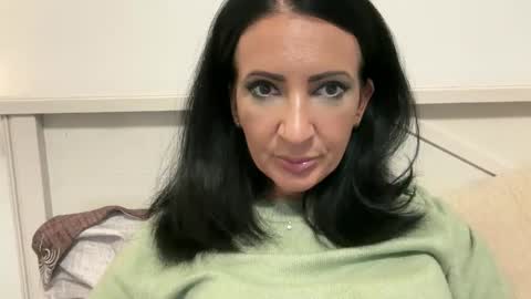 Karina online show from December 2024 01:02:02 AM