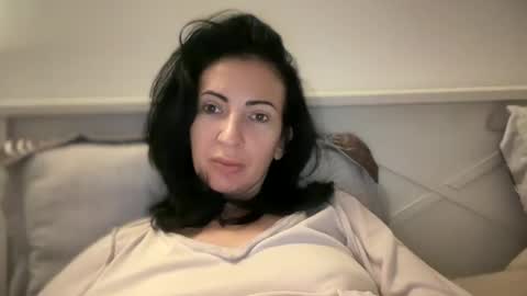 Karina online show from February 2025 04:04:01 PM