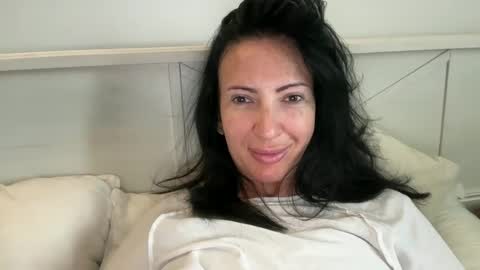 Karina online show from October 2025 08:00:01 AM