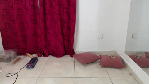 Snapshot of karinasimonz chatting on February 2025 07:38:02 PM KarinaSimonz online show from February 2025 07:38:02 PM