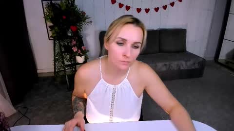 Karina  online show from February 2025 09:32:02 PM