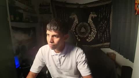 Snapshot of kariozzz chatting on November 2025 03:00:01 PM call me kai 3 online show from November 2025 03:00:01 PM