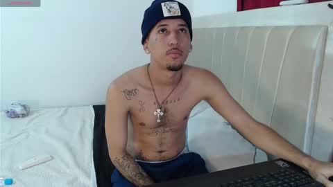 Snapshot of karl_kalvin chatting on May 2026 11:55:02 PM KARLA Y KALVIN online show from May 2026 11:55:02 PM