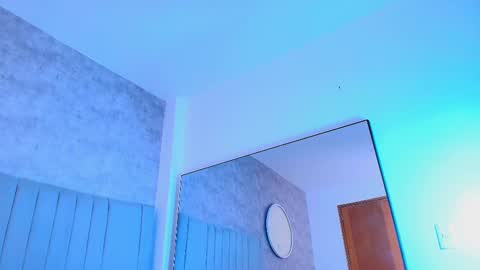 Karla online show from October 2025 07:25:02 PM