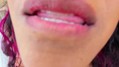 Snapshot of karla_dunn chatting on December 2024 12:32:02 AM Karla online show from December 2024 12:32:02 AM