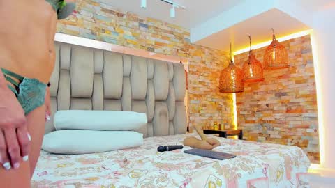 Snapshot of karla_dunn chatting on January 2025 08:01:01 PM Karla online show from January 2025 08:01:01 PM