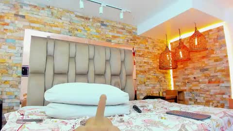 Snapshot of karla_dunn chatting on February 2025 08:53:02 PM Karla online show from February 2025 08:53:02 PM