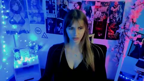 Karla online show from November 2025 01:55:01 PM