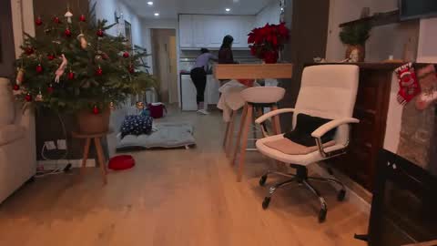 Snapshot of karla_hotwife chatting on December 2024 05:25:01 PM Carla Connor online show from December 2024 05:25:01 PM