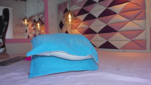 Snapshot of karla_wonderful chatting on January 2025 03:13:01 AM karolina online show from January 2025 03:13:01 AM