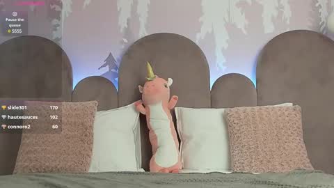 KarlaBart online show from March 2025 08:40:02 AM