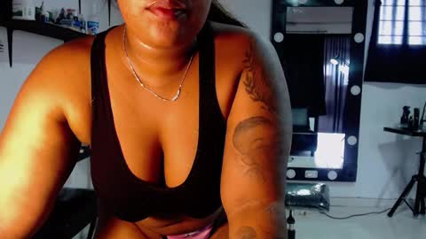 Snapshot of karlaluann chatting on November 2025 01:44:01 PM karlaluann online show from November 2025 01:44:01 PM