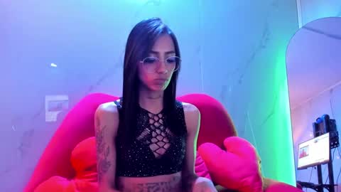Snapshot of karlaslutskinny__ chatting on October 2025 03:09:01 PM karlaslutskinny__ online show from October 2025 03:09:01 PM