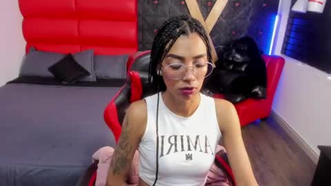 Snapshot of karlaslutskinny__ chatting on May 2026 02:19:02 AM karlaslutskinny__ online show from May 2026 02:19:02 AM