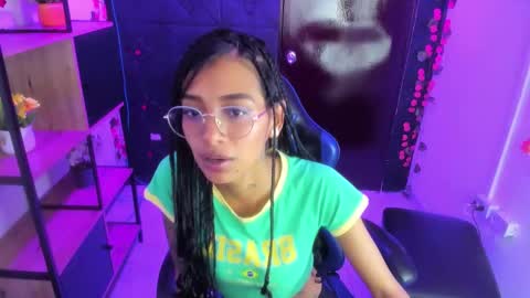Snapshot of karlaslutskinny__ chatting on May 2026 10:49:02 PM karlaslutskinny__ online show from May 2026 10:49:02 PM