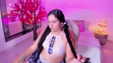 Karli online show from April 2026 07:39:02 PM