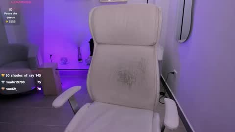 Snapshot of karliie_kloss_ chatting on September 2025 07:10:02 AM karliie kloss online show from September 2025 07:10:02 AM