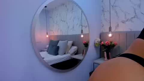 karlla_brown online show from September 2025 12:38:02 PM
