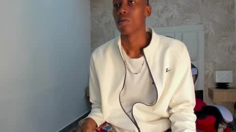 karllhil online show from September 2025 11:32:02 AM