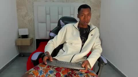 karllhil online show from September 2025 11:12:02 AM