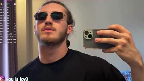 Karlos and Louis online show from December 2025 04:06:02 AM