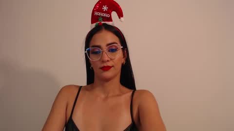 Snapshot of karlota_hank chatting on December 2024 04:44:02 AM Karlis online show from December 2024 04:44:02 AM