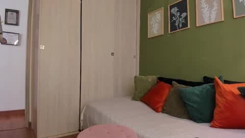 Snapshot of karlye_5 chatting on October 2025 04:19:01 PM Karlye online show from October 2025 04:19:01 PM