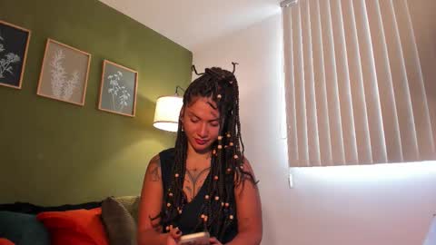 Snapshot of karlye_5 chatting on November 2025 04:50:02 PM Karlye online show from November 2025 04:50:02 PM