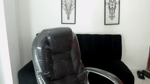 KARLYE online show from January 2025 03:40:01 AM