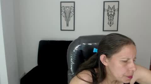 KARLYE online show from January 2025 05:02:01 AM