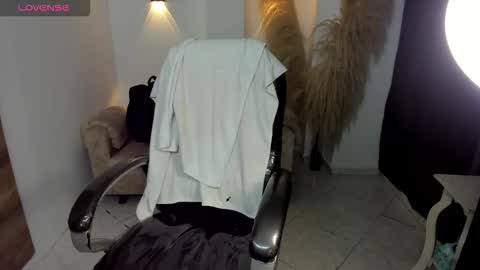 KARLYE online show from February 2026 03:00:02 AM