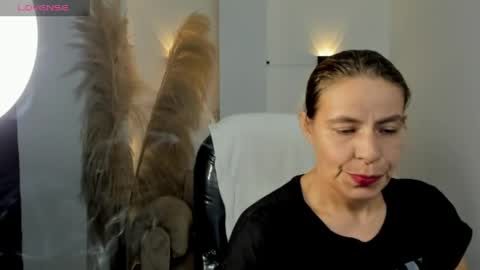 KARLYE online show from April 2026 02:18:01 AM