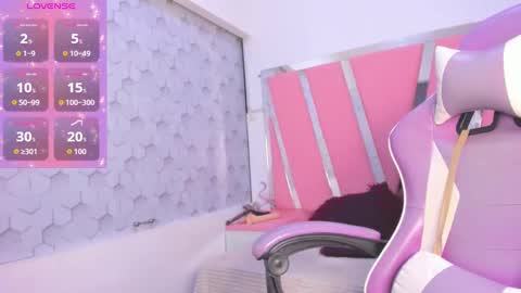Karol online show from September 2025 12:07:02 PM