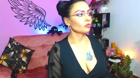 Karol Kenedy online show from January 2025 06:12:01 AM
