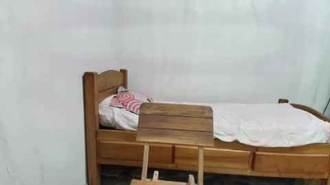    online show from February 2025 01:57:01 AM