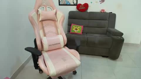    online show from March 2025 12:41:02 PM