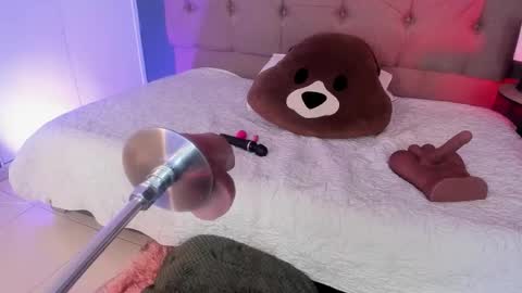 KAROL  online show from November 2025 03:54:01 AM