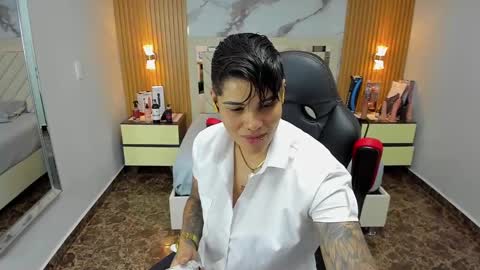 Karol and Luna online show from October 2025 02:42:02 AM